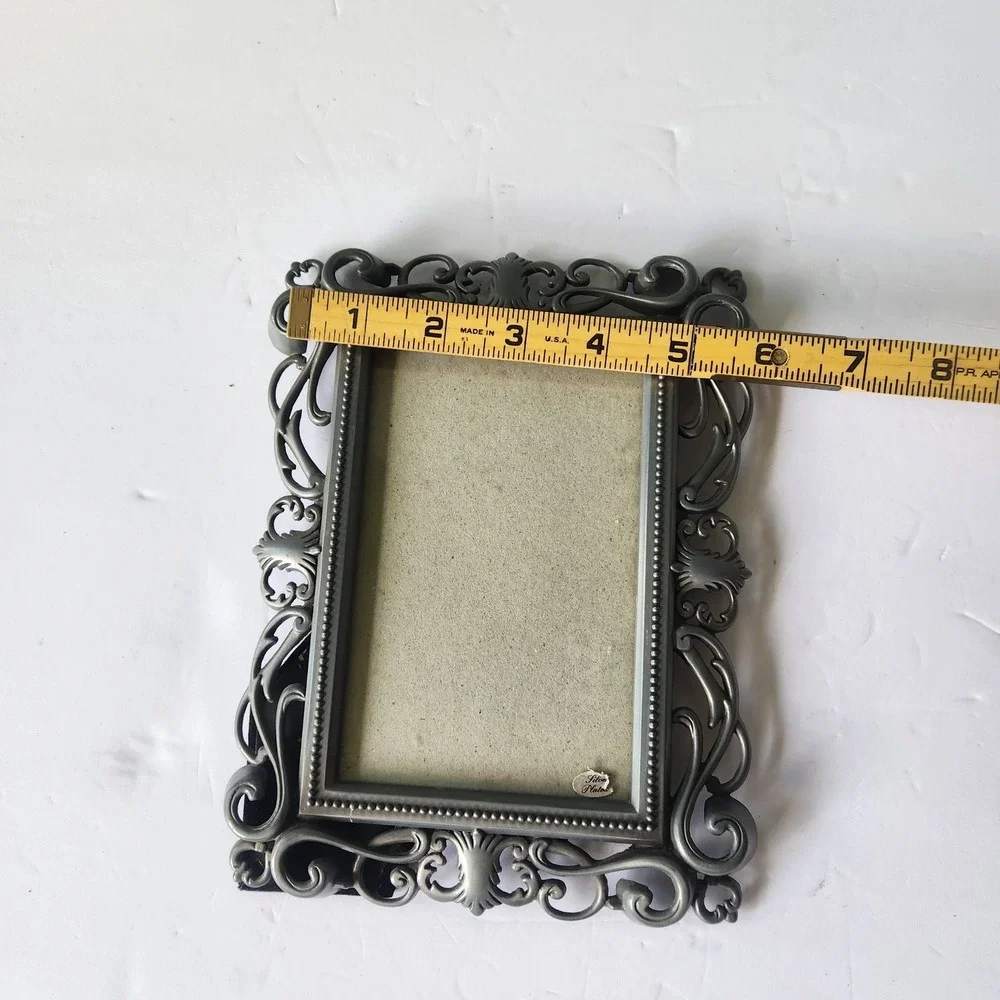 Vintage Silver Plated Ornate Scroll 4x6 Photo Frame Victorian Style Tabletop